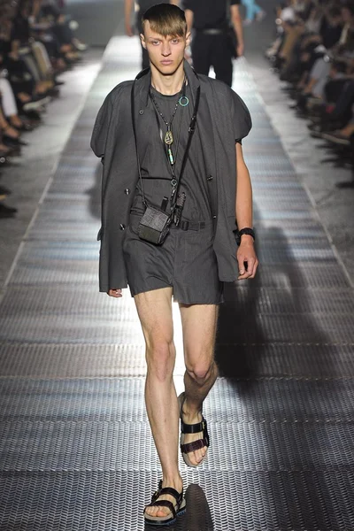 Look 21